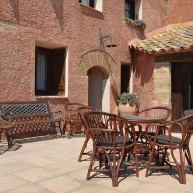 Detalle de un patio del alojamiento rural Casa El Cartero en Santalecina, Huesca